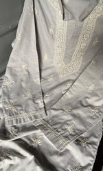 Load image into Gallery viewer, Men&#39;s Lucknowi Handcrafted Cotton Chikankari Kurta - HONC0302806
