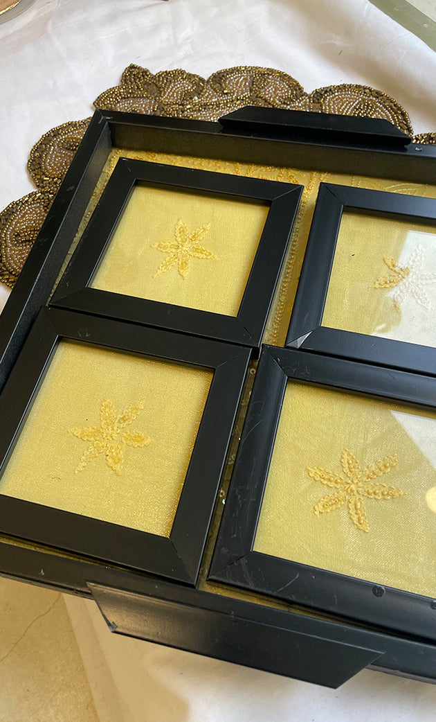 Chikankari Tray with Four Coasters - HONCO254711