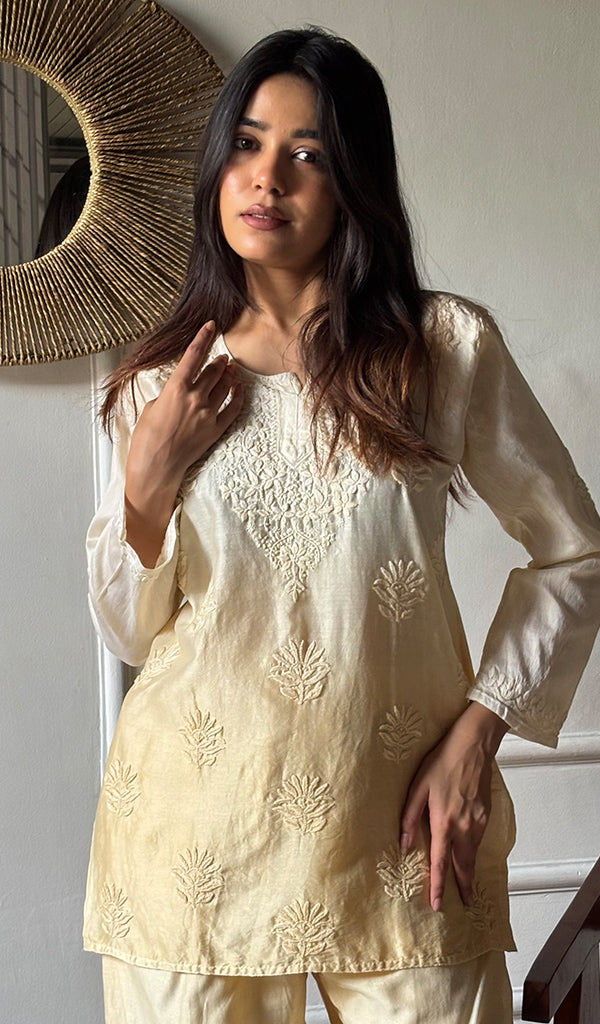 Women's Lakhnavi Handcrafted Chanderi Silk Chikankari Top And Pant Set - HONC0360731