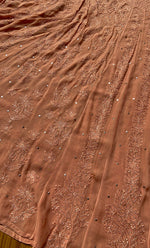 将图像加载到图库查看器中， Lucknowi Chikankari kurtas
