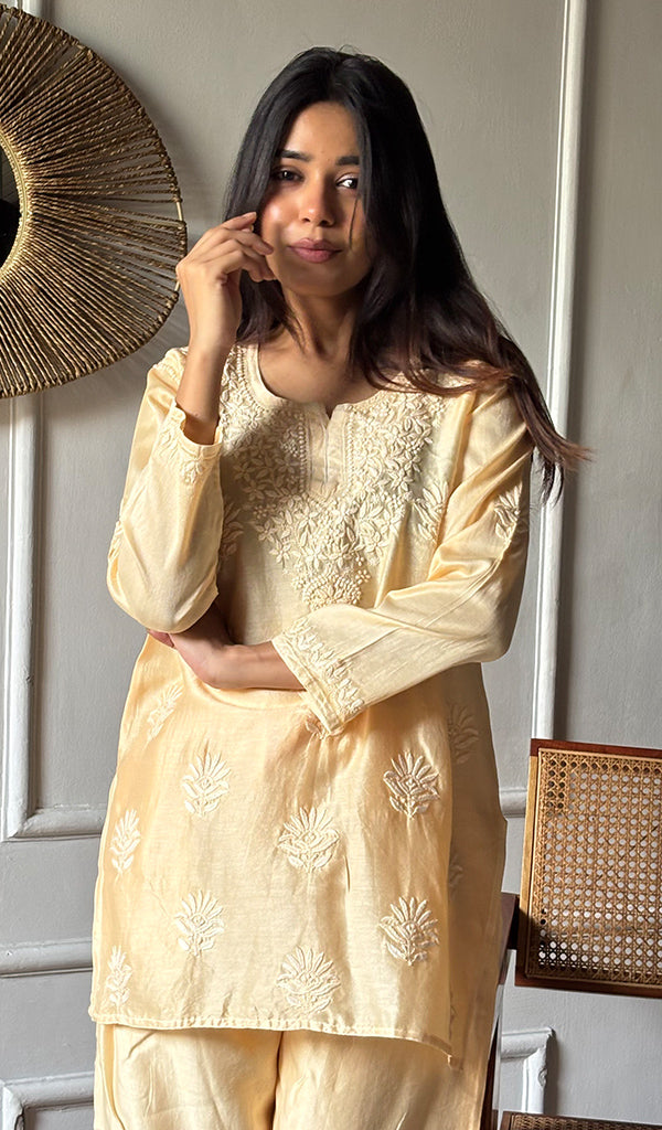 Women's Lakhnavi Handcrafted Chanderi Silk Chikankari Top And Pant Set - HONC0360725