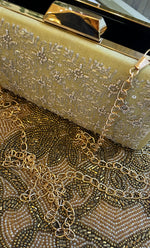 将图像加载到图库查看器中， Green Chikankari Embroidered Clutch - HONC0313592
