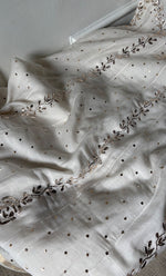 将图像加载到图库查看器中， Women&#39;s Lakhnavi Handcrafted Mul Chanderi Semi - stitched Kurta And Dupatta Set- HONC0321822
