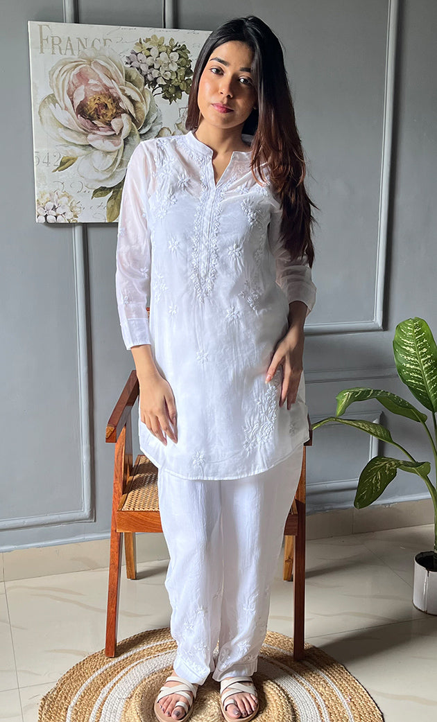 Rashida Women's Lakhnavi Handcrafted Muslin Chikankari Kurta And Pant Set - HONC0300502