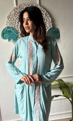 将图像加载到图库查看器中， Women&#39;s Lakhnavi Handcrafted Cotton Chikankari Top - HONC0315254
