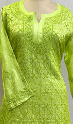 将图像加载到图库查看器中， Women&#39;s Lakhnavi Handcrafted Silk Chikankari Top - HONC0176262
