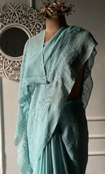 将图像加载到图库查看器中， Women&#39;s Lakhnavi Handcrafted Viscose Georgette Chikankari Saree - HONC0297220
