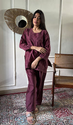 Load image into Gallery viewer, Women's Lakhnavi Handcrafted Chanderi Silk Chikankari Top And Pant Set - HONC0358278