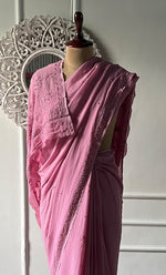将图像加载到图库查看器中， Women's Lakhnavi Handcrafted Viscose Georgette Chikankari Saree - HONC0333857