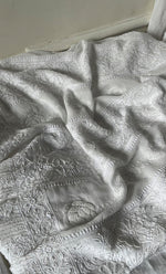 将图像加载到图库查看器中， Women&#39;s Lucknowi Handcrafted Viscose Georgette Chikankari Kurta Dupatta Set- HONC0303285
