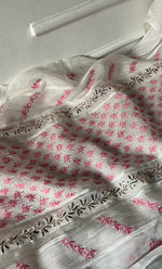将图像加载到图库查看器中， Saziya Women's Lakhnavi Handcrafted Mul Chanderi Semi - Stitched Kurta And Dupatta Set - HONC0337748