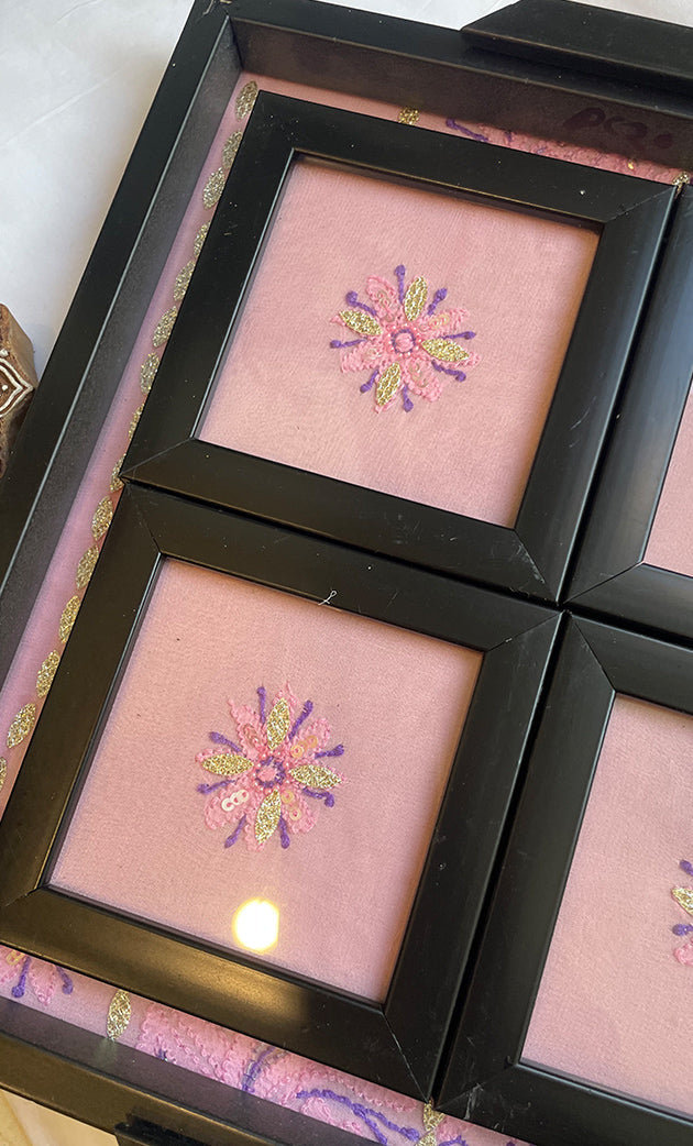 Chikankari Tray with Four Coasters - HONC0295531