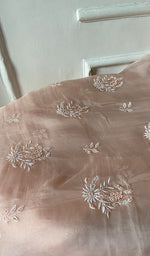 将图像加载到图库查看器中， Mainaaj  Women's Lakhnavi Handcrafted Pure Organza Chikankari Unstitched Kurta And Dupatta Set- HONC0311251