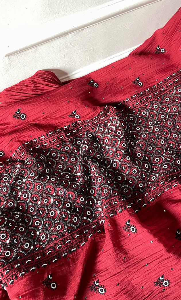 Women's Lakhnavi Handcrafted Unstitched Mul Chanderi Kurta And Dupatta Set - HONC0324074