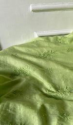 将图像加载到图库查看器中， Women's Lakhnavi Handcrafted Mul Chanderi Unstitched Chikankari Full Suit Material - HONC0328111