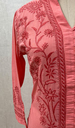 将图像加载到图库查看器中， Women&#39;s Lakhnavi Handcrafted Pink Cotton Chikankari Kurti - NC068834
