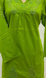 将图像加载到图库查看器中， Lucknowi 手工制作的棉质 Chikankari 上衣 - HONC099169