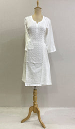 Load image into Gallery viewer, Pari Women&#39;s Lucknowi Handcrafted Muslin Chikankari Kurti - HONC0204094
