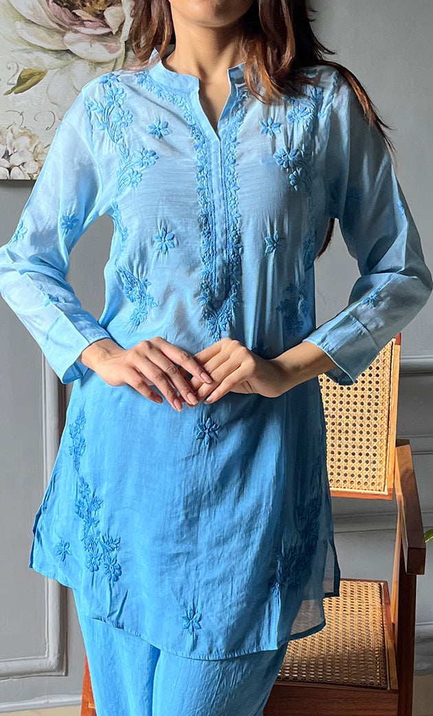 Women's Lakhnavi Handcrafted Muslin Chikankari Kurta And Pant Set - HONC0300558