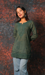 Load image into Gallery viewer, Women&#39;s Lakhnavi Handcrafted Cotton Chikankari Top - HONC0331500
