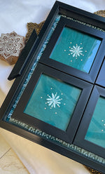 将图像加载到图库查看器中， Chikankari Tray with Four Coasters - HONC0313503
