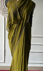 将图像加载到图库查看器中， Women's Lakhnavi Handcrafted Viscose Georgette Chikankari Saree - HONC0329022