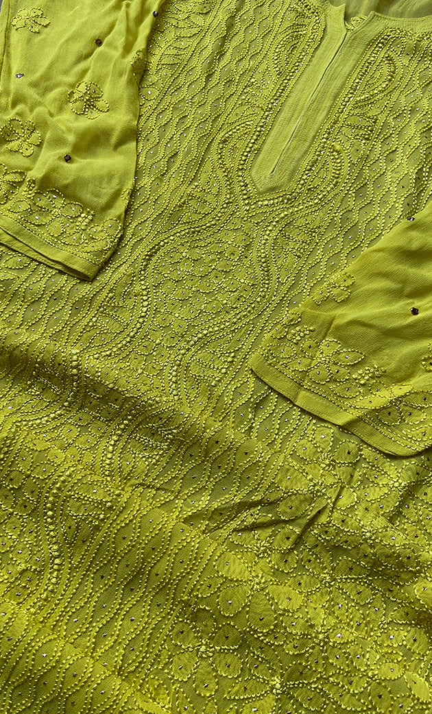 Lucknowi Chikankari kurtas