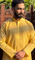 Load image into Gallery viewer, Men&#39;s Lucknowi Handcrafted Cotton Chikankari Kurta - HONC0260652
