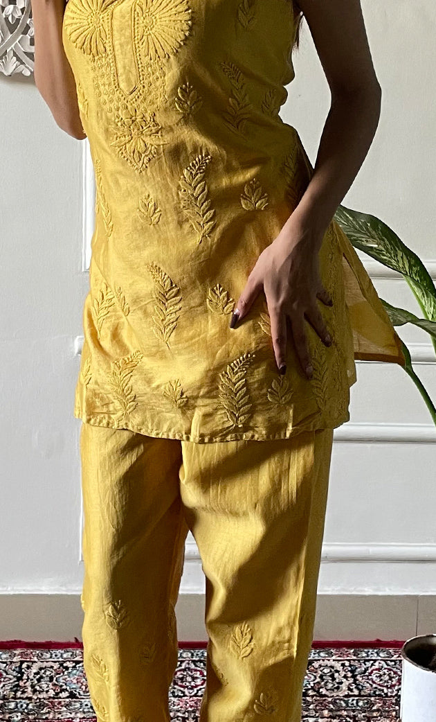 Amreena Women's Lakhnavi Handcrafted Chanderi Silk Chikankari Top And Pant Set - HONC0322964