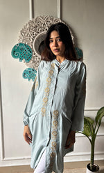 将图像加载到图库查看器中， Women&#39;s Lakhnavi Handcrafted Cotton Chikankari Top - HONC0315200
