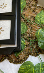 将图像加载到图库查看器中， Handcrafted Chikankari Tray with Two Coasters – Wooden Frame - HONC0310964
