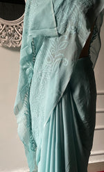 将图像加载到图库查看器中， Women&#39;s Lakhnavi Handcrafted Viscose Georgette Chikankari Saree - HONC0297220
