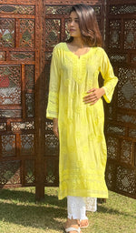 Load image into Gallery viewer, Inaya Women&#39;s Lucknowi Handcrafted Muslin Chikankari Kurti - HONC0204423
