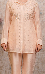 将图像加载到图库查看器中， Women&#39;s Lucknowi Handcrafted Mul Chanderi Stitched Chikankari Kurta And Plazzo Set- HONC0318571
