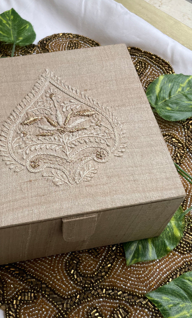 Chikankari Box - HONC0308945