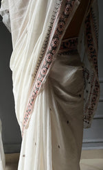 Load image into Gallery viewer, Women&#39;s Lakhnavi Handcrafted Mul Chanderi Chikankari Saree - HONC0301813
