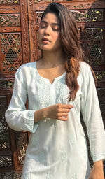 Load image into Gallery viewer, Women&#39;s Lucknowi Handcrafted Muslin Chikankari Kurti - HONC0209084
