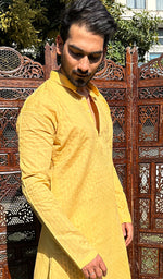 Load image into Gallery viewer, Men's Lucknowi Handcrafted Cotton Chikankari Kurta - HONC02606670