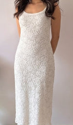Load image into Gallery viewer, Women's Lakhnavi Handcrafted Viscose Georgette Chikankari Kurti with Slip.- HONC0421570