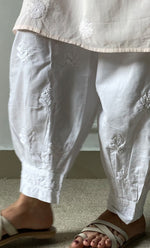 将图像加载到图库查看器中， Women&#39;s Lucknowi Handcrafted Cotton Chikankari Pant - HONC0305848
