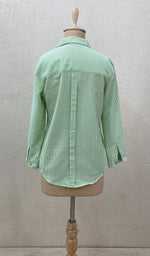 将图像加载到图库查看器中， Women&#39;s Lakhnavi Handcrafted Cotton Chikankari Shirt - NC061222
