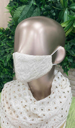 Load image into Gallery viewer, لکھنوی ہاتھ سے تیار کردہ چکنکاری ماسک (3 کا پیک) - NC0M777

