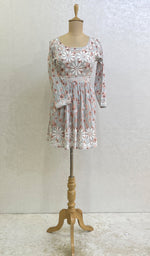 将图像加载到图库查看器中， Rehnuma Women&#39;s Lakhnavi Handcrafted Printed Mulmul Cotton Chikankari Top - HONC0162235
