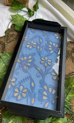 将图像加载到图库查看器中， Handcrafted Chikankari Tray with Two Coasters – Wooden Frame - HONC0237173

