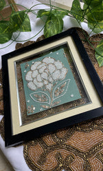 将图像加载到图库查看器中， Elegant Hand-Embroidered Floral Art Frame - HONC0310976
