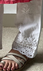 将图像加载到图库查看器中， Women&#39;s Lucknowi Handcrafted Cotton Chikankari Pant - HONC0292452

