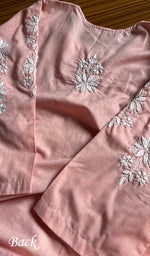 将图像加载到图库查看器中， Women&#39;s Lucknowi Handcrafted Cotton Chikankari Kurti - HONC0300985
