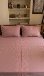 Load image into Gallery viewer, Lakhnavi Handcrafted Cotton Chikankari Bedsheet Set - HONC0379424