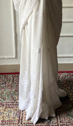 将图像加载到图库查看器中， Women's Lakhnavi Handcrafted Viscose Georgette Chikankari Saree - HONC0359808