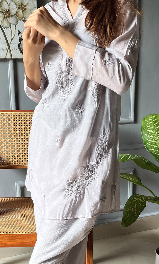 Women's Lakhnavi Handcrafted Muslin Chikankari Kurta And Pant Set - HONC0300555